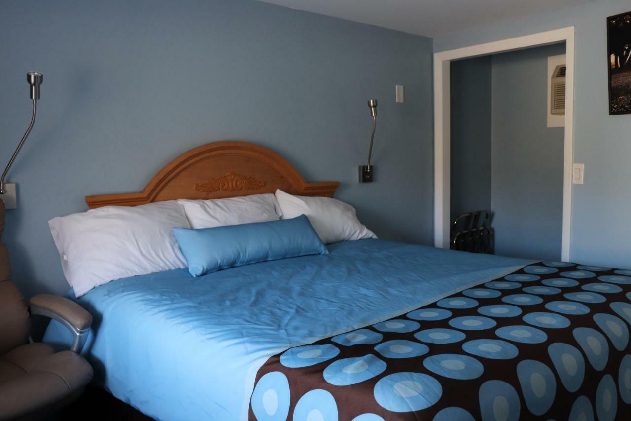 Hitching Post Country Motel Cornwall Εξωτερικό φωτογραφία
