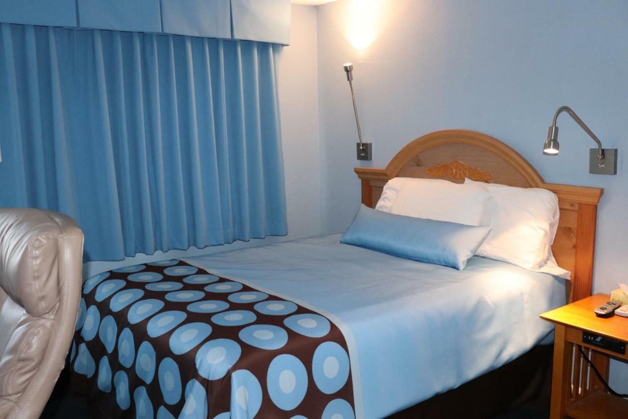 Hitching Post Country Motel Cornwall Εξωτερικό φωτογραφία