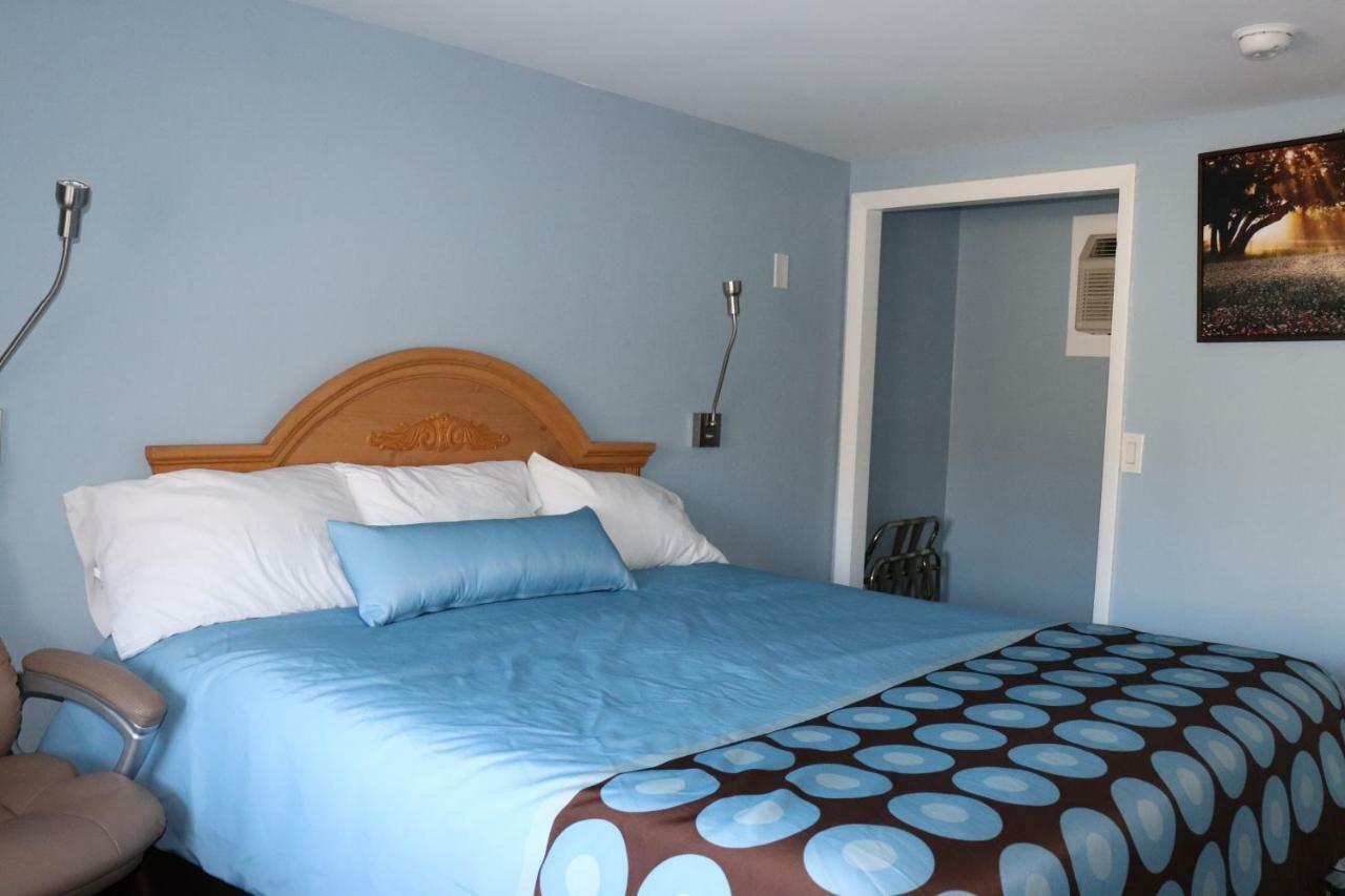 Hitching Post Country Motel Cornwall Εξωτερικό φωτογραφία