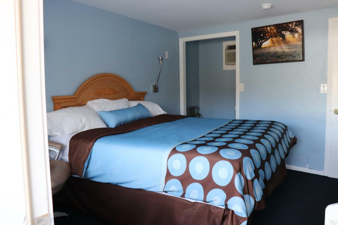 Hitching Post Country Motel Cornwall Εξωτερικό φωτογραφία