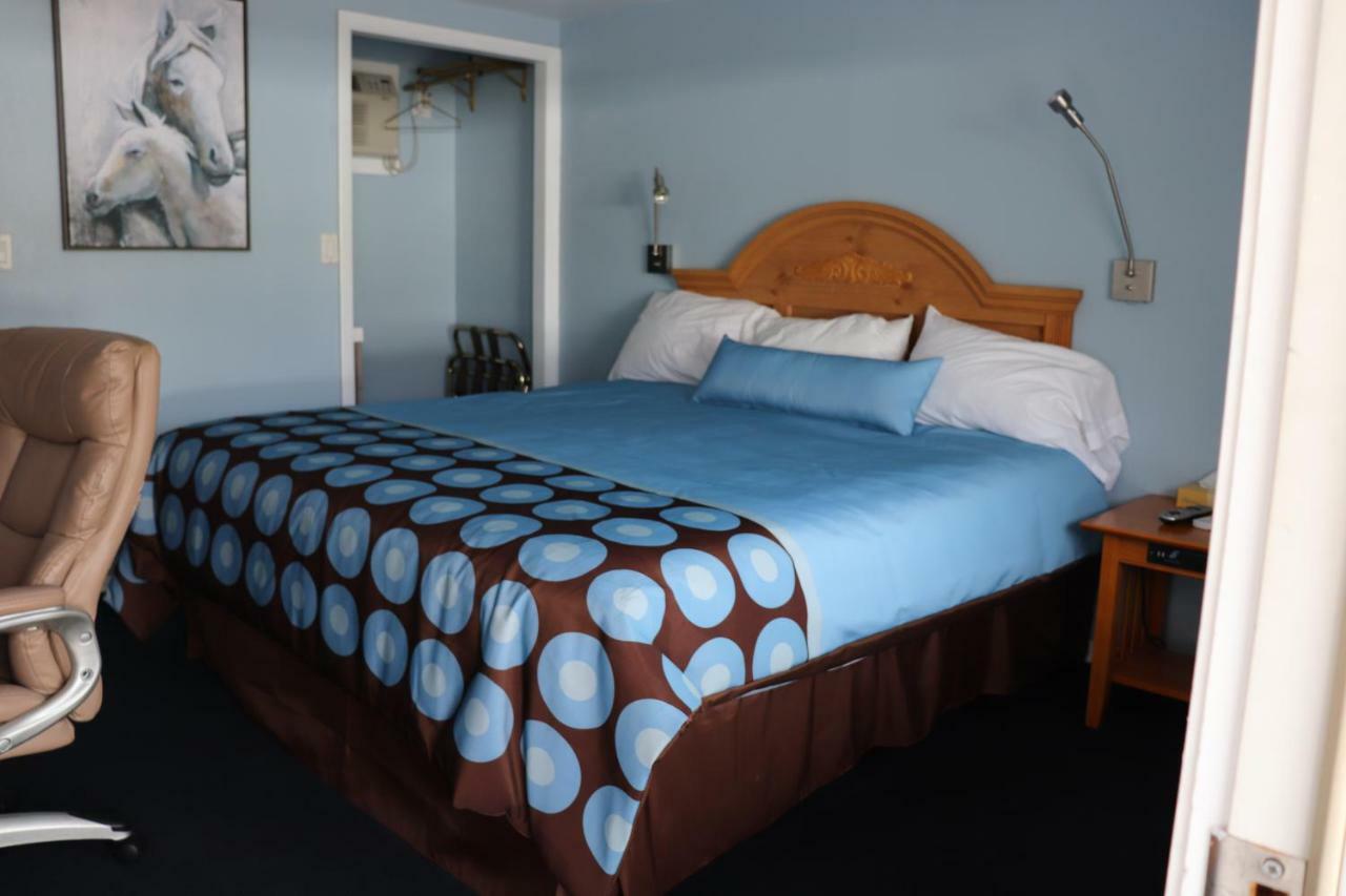 Hitching Post Country Motel Cornwall Εξωτερικό φωτογραφία