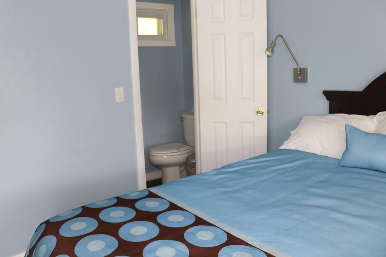 Hitching Post Country Motel Cornwall Εξωτερικό φωτογραφία
