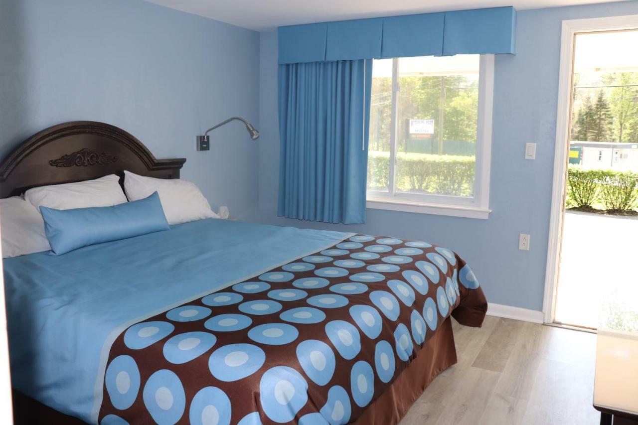 Hitching Post Country Motel Cornwall Εξωτερικό φωτογραφία