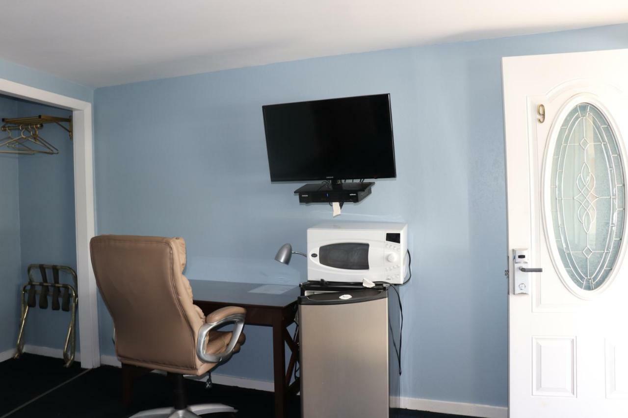 Hitching Post Country Motel Cornwall Εξωτερικό φωτογραφία